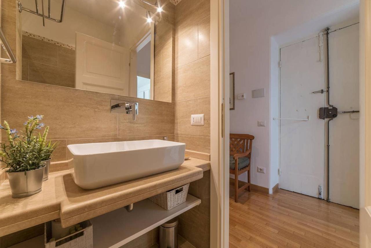Cs Termini Nazionale Appartement